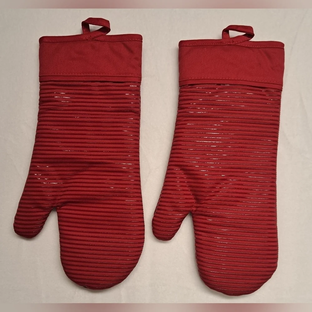 Food Network Oven Baking Stove Mits Rubber Grip Quilted Inside New Red